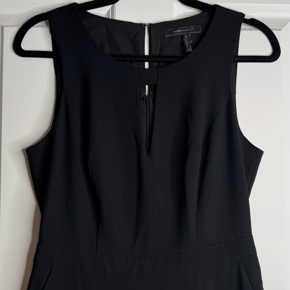 BCBGMaxAzria - Black Sleeveless Keyhole Jumpsuit - Size: 4 - Picture 3 of 5